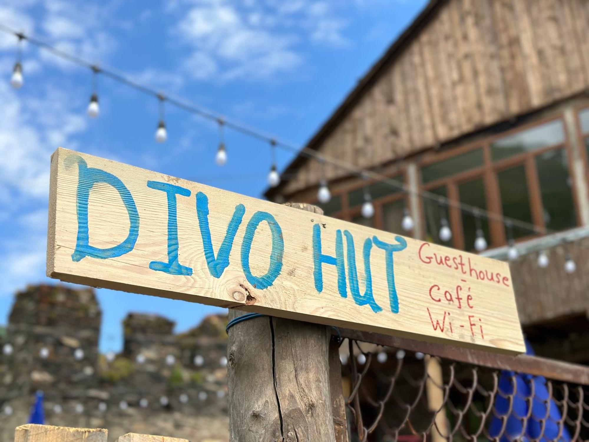 Guesthouse Divo Hut ウシュグリ エクステリア 写真